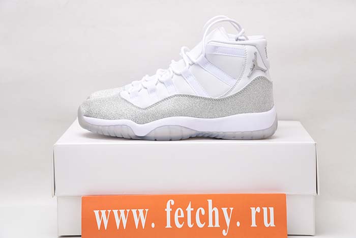 Air Jordan 11 WMNS “Metallic Silver AR0715-100