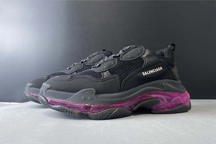 BALENCIAGA TRIPLE S TRAINERS CLEAR SOLE BLACK 541335 W09O1 9252