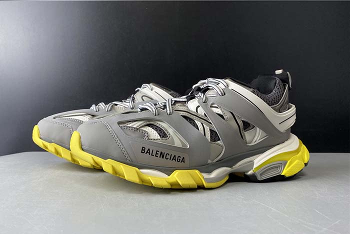 Balenciaga Track 3.0 542023-W1GB7-2018