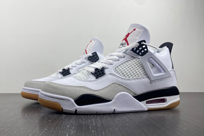 Nike SB x Air Jordan 4 black
