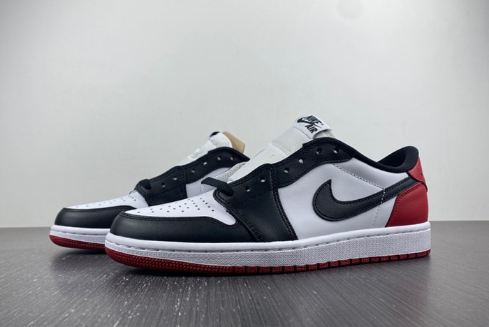 Air Jordan 1 Low OG Black Toe CZ0790-106
