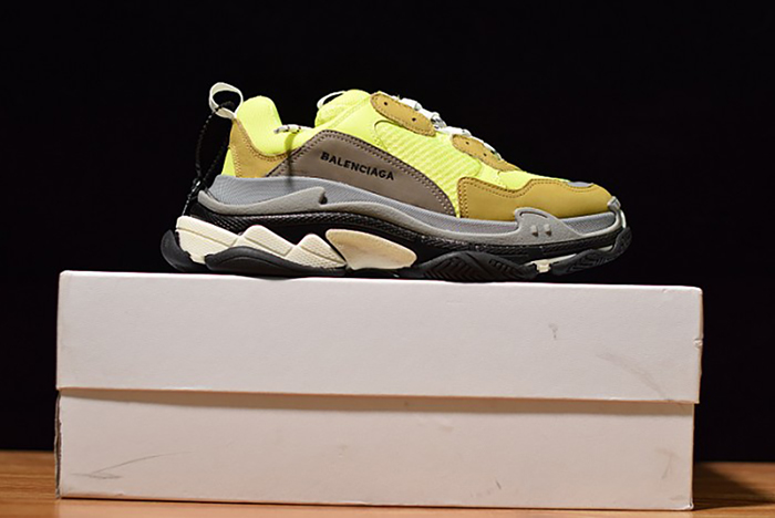 BALENCIAGA TRIPLE S 483513-W901