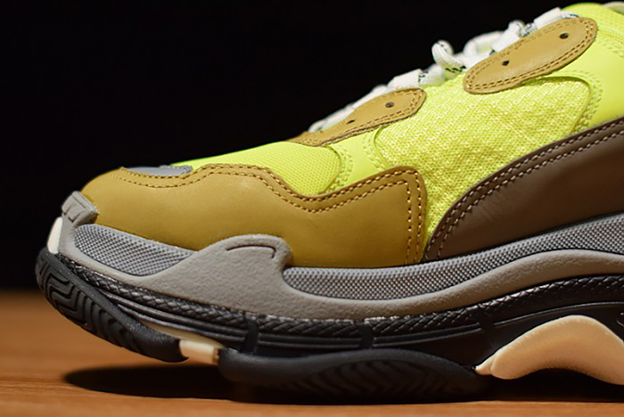 BALENCIAGA TRIPLE S 483513-W901