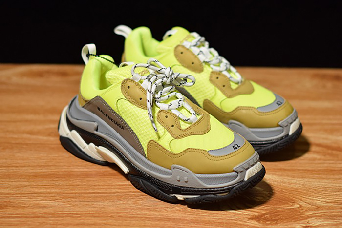 BALENCIAGA TRIPLE S 483513-W901