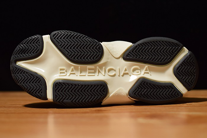 BALENCIAGA TRIPLE S 483513-W901