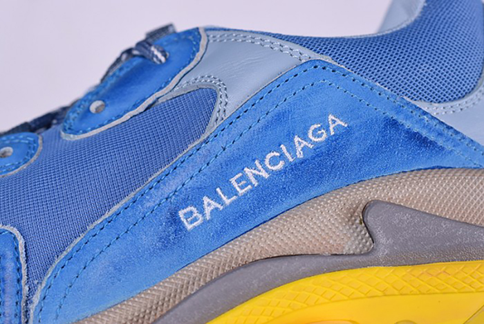 BALENCIAGA 17FW TRIPLE S"CREAM"  Washed Show Snea Grey  MENS 483513W06E