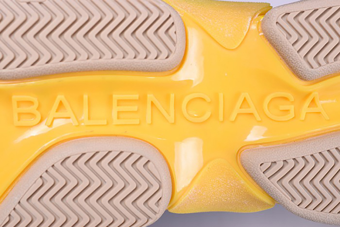 BALENCIAGA 17FW TRIPLE S"CREAM"  Washed Show Snea Grey  MENS 483513W06E