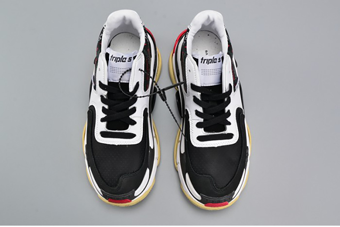 BALENCIAGA BLACK AND WHITE 17FW TRIPLE S 483560-W06E1-1011