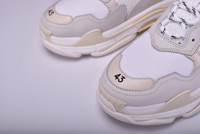 BALENCIAGA 17FW TRIPLE S"CREAM" 490671-W06F1-9000