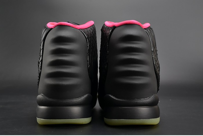 NIKE AIR YEEZY 2