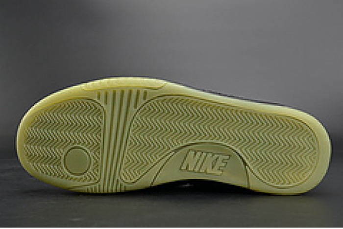 NIKE AIR YEEZY 2