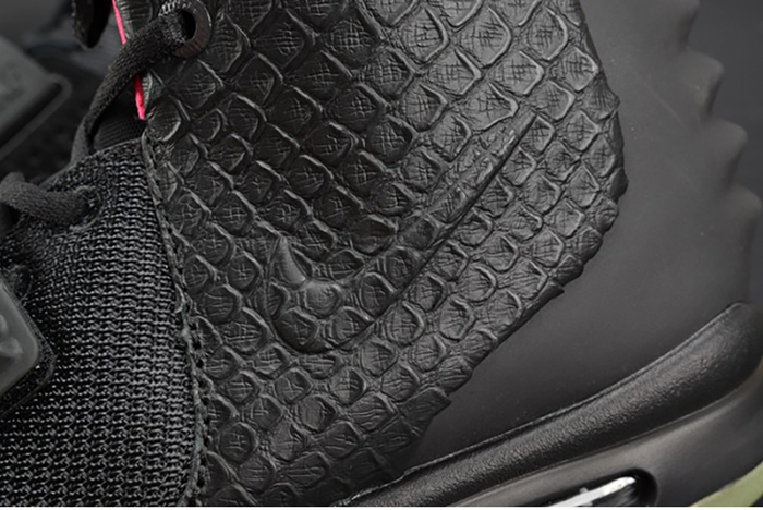 NIKE AIR YEEZY 2