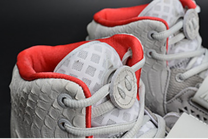 NIKE AIR YEEZY 2 PURE PLATINUM Wolf Grey mens 508214-010