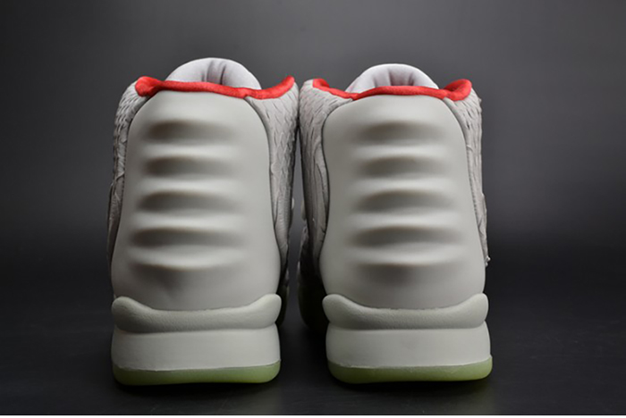 NIKE AIR YEEZY 2 PURE PLATINUM Wolf Grey mens 508214-010