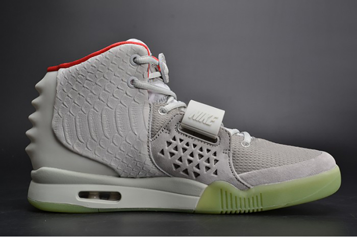 NIKE AIR YEEZY 2 PURE PLATINUM Wolf Grey mens 508214-010