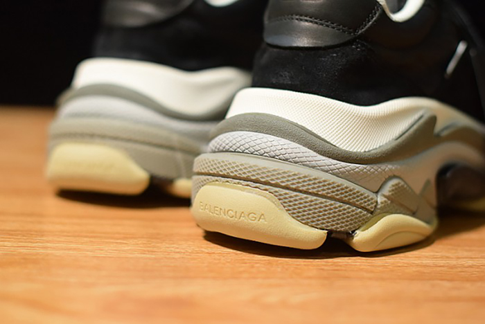 Balenciaga Triple S Black Burgundy 514008 W09S1 1058
