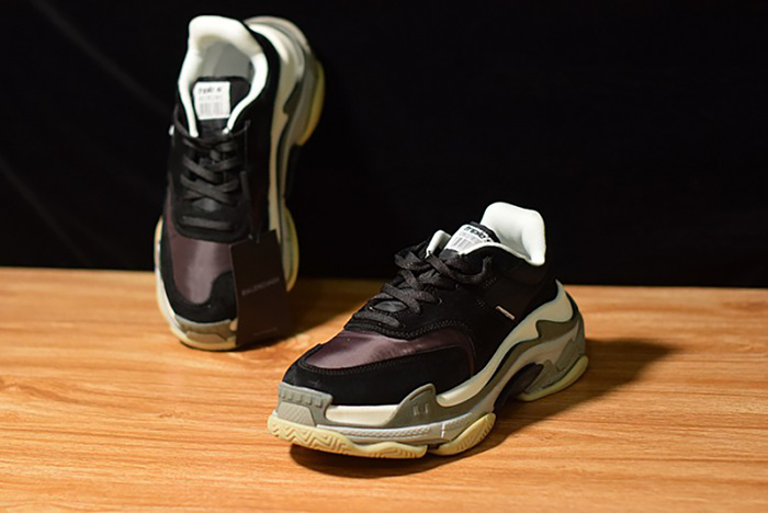 Balenciaga Triple S Black Burgundy 514008 W09S1 1058