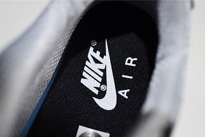 Nike Air Max 90 Essential - 537384-083