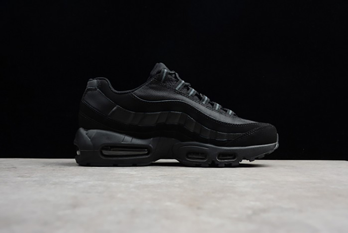 Nike mens AIR MAX 95 - 609048-092