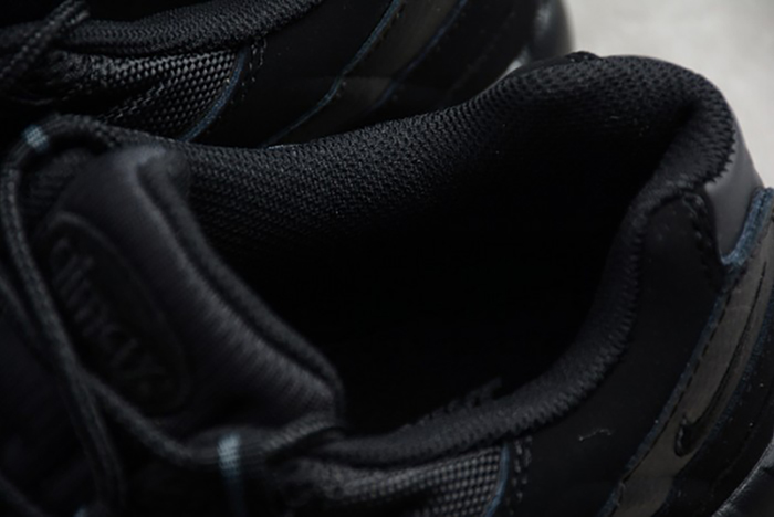 Nike mens AIR MAX 95 - 609048-092