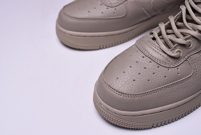 NIKE SPECIAL FORCES AIR FORCE 1 "DESERT CAMO"  WOMENS 864024-202