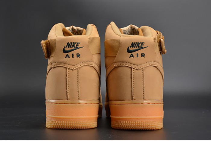 NIKE AIR FORCE 1 HIGH "FLAX" 882096-200