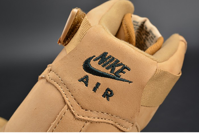 NIKE AIR FORCE 1 HIGH "FLAX" 882096-200