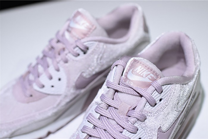 WMNS AIR MAX 90 LX - Nike - 898512-600