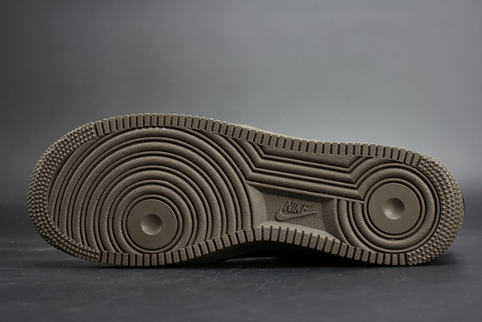 NIKE SF AIR FORCE 1 MID "HAZEL" BLACK 917753-002