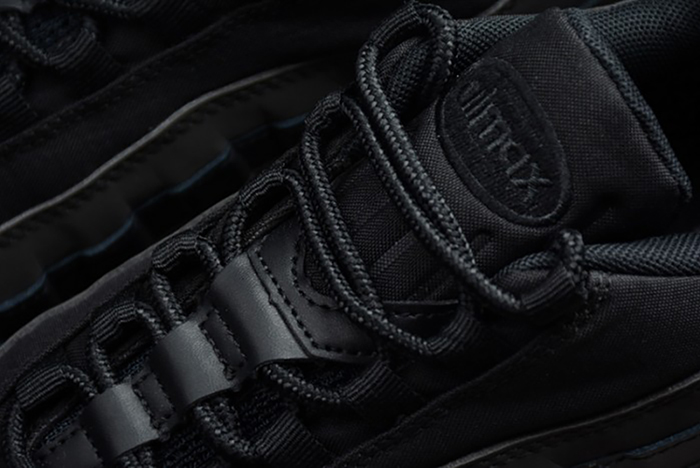 Nike mens Air Max 95 Premium SE BLACK/GOLD 924478-003