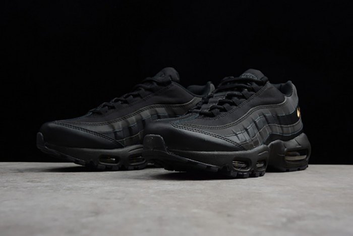 Nike mens Air Max 95 Premium SE BLACK/GOLD 924478-003