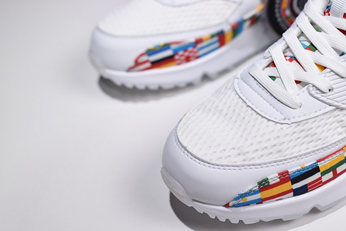 NIKE AIR MAX 90 NIC QS "INTERNATIONAL FLAG PACK"  A05119-100