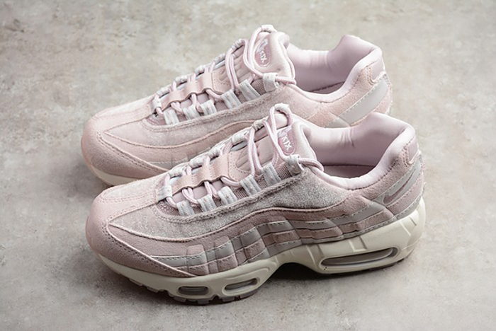 NIKE womens AIR MAX 95 DELUXE "PARTICLE ROSE"  Particle Rose AA1103-600
