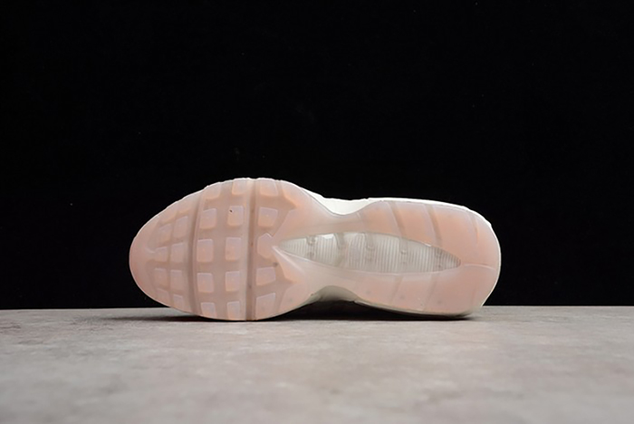 NIKE womens AIR MAX 95 DELUXE "PARTICLE ROSE"  Particle Rose AA1103-600