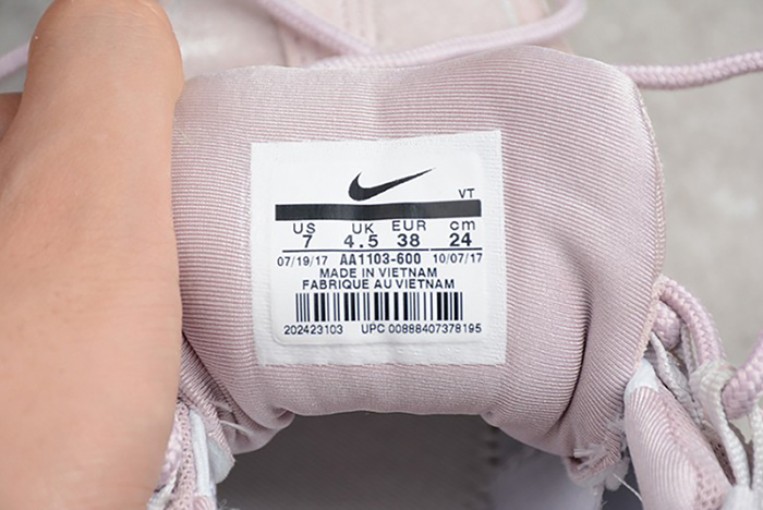 NIKE womens AIR MAX 95 DELUXE "PARTICLE ROSE"  Particle Rose AA1103-600