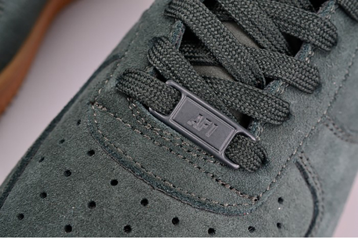 Nike Air Force 1 ´07 LV8 Suede  Outdoor Green Brand MENS AA1117-300
