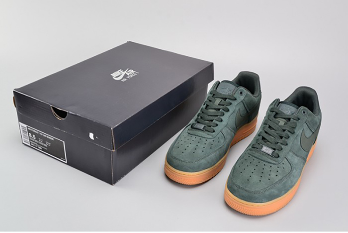 Nike Air Force 1 ´07 LV8 Suede  Outdoor Green Brand MENS AA1117-300