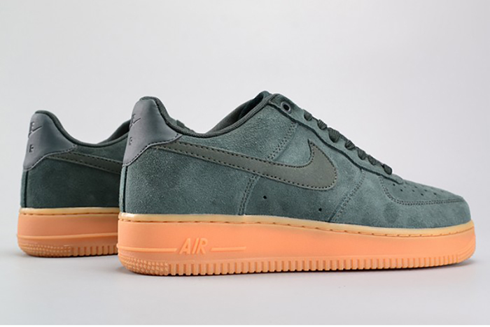 Nike Air Force 1 ´07 LV8 Suede  Outdoor Green Brand MENS AA1117-300