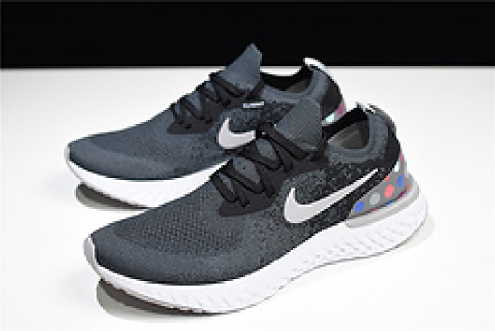 nike epic REACT FLYKNIT  Black and grey dots point noirs ET gris AJ7283 996