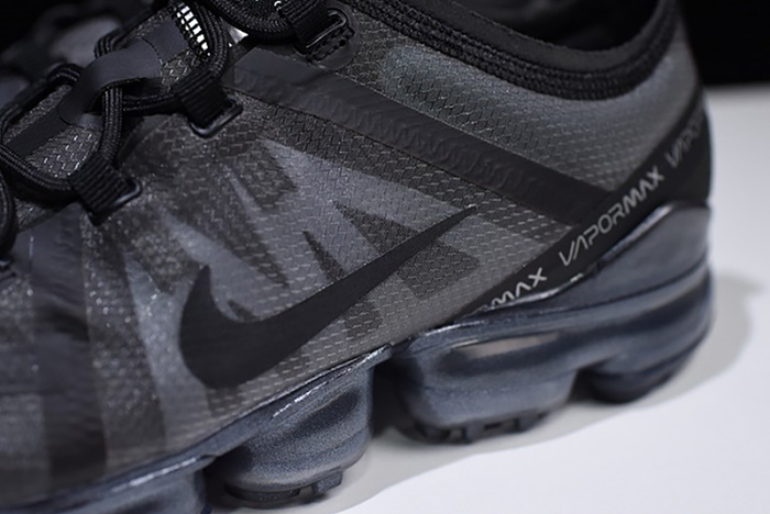 Nike Air VaporMax 2019 "Triple Black" AR6631-004