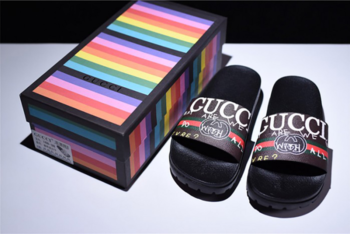 GUCCI Leather SLIDE SANDAL with gg logo mens
