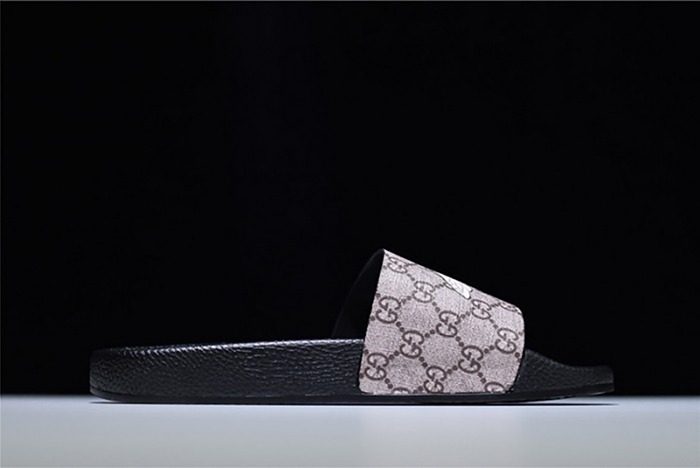 GUCCI Leather SLIDE SANDAL with PLAID BEE