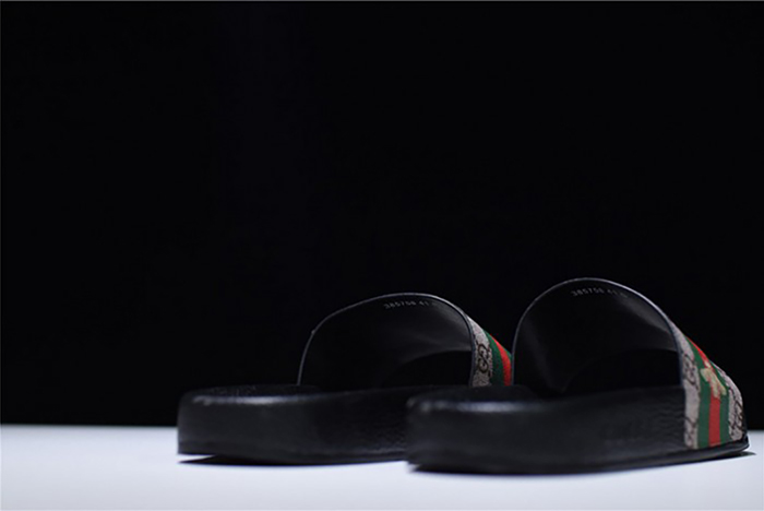 GUCCI Leather SLIDE SANDAL with BEE