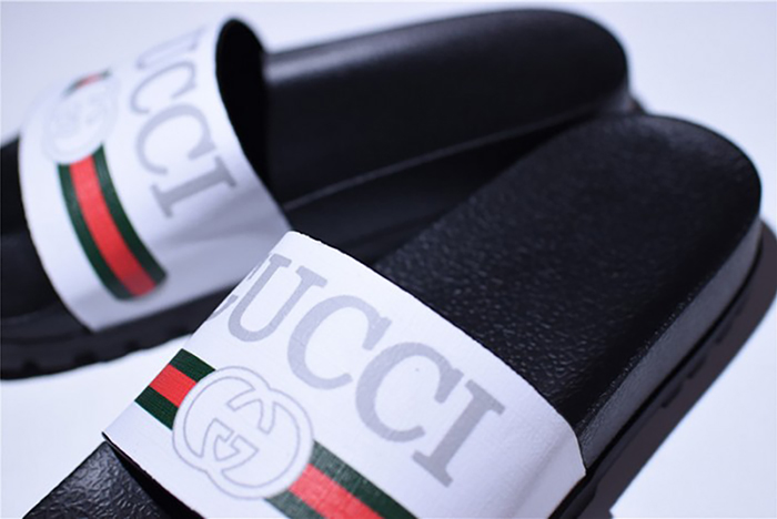 GUCCI Leather SLIDE SANDAL black WITH GG LOGO mens