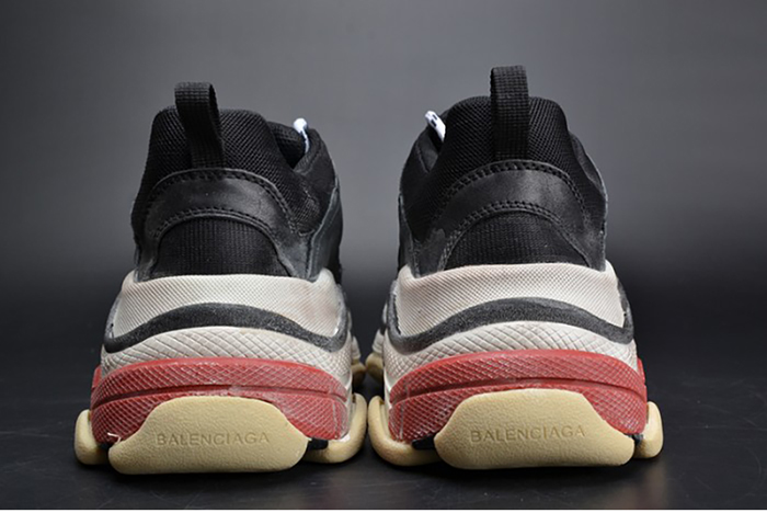 BALENCIAGA 17FW TRIPLE S TRAINER  BLACK/ RED MENS W05M23972